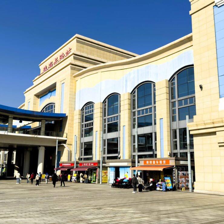 여행 가이드: 주하이 창룽 기차역에서 주하이 치멜롱 우주선 호텔까지