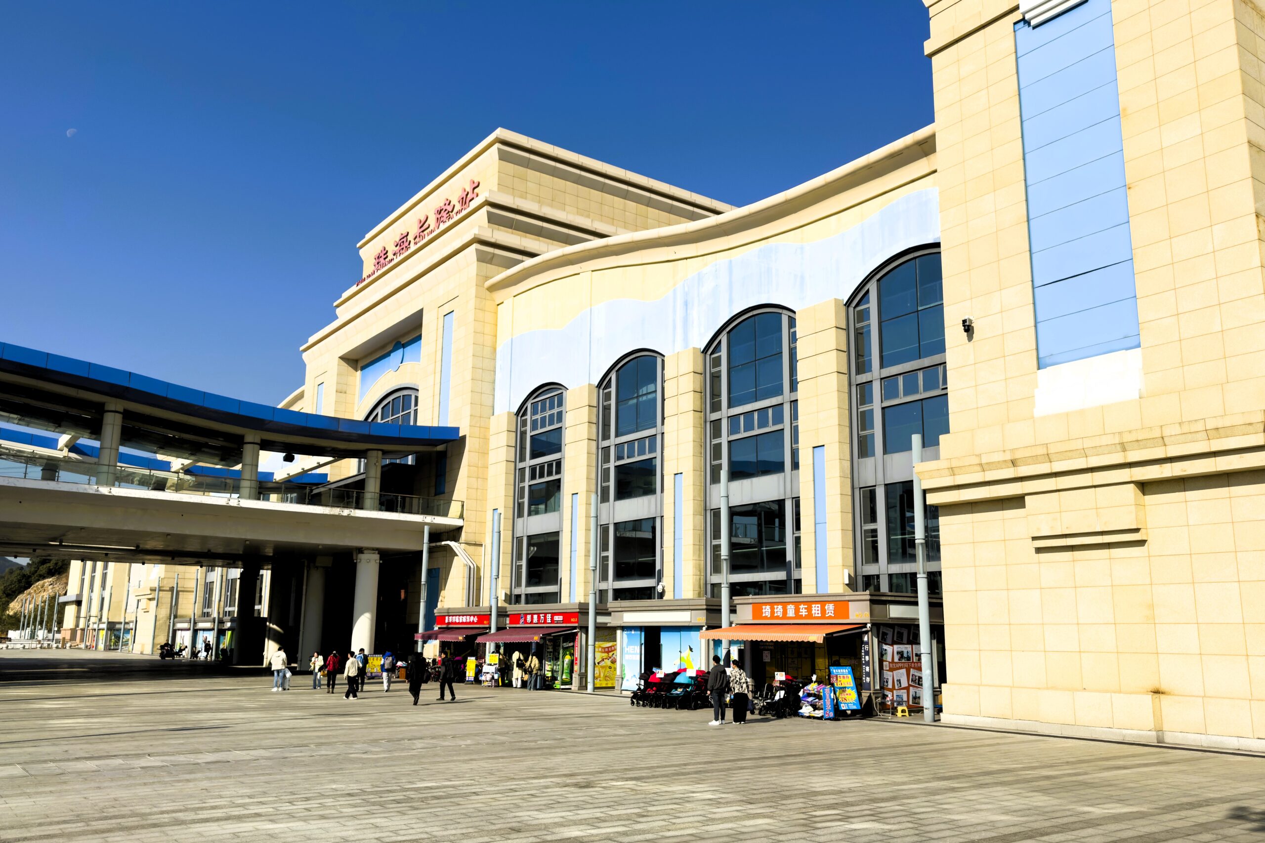 여행 가이드: 주하이 창룽 기차역에서 주하이 치멜롱 우주선 호텔까지